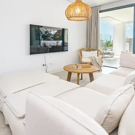 Cah - Large Terrace Indoor Pool And Gym Apartment Marbella