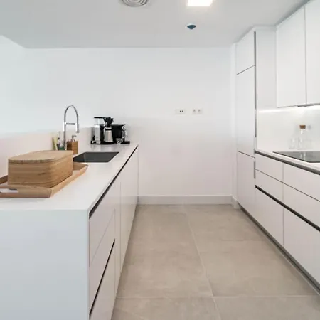 Cah - Large Terrace Indoor Pool And Gym Apartman