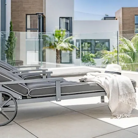 Cah - Large Terrace, Indoor Pool And Gym *