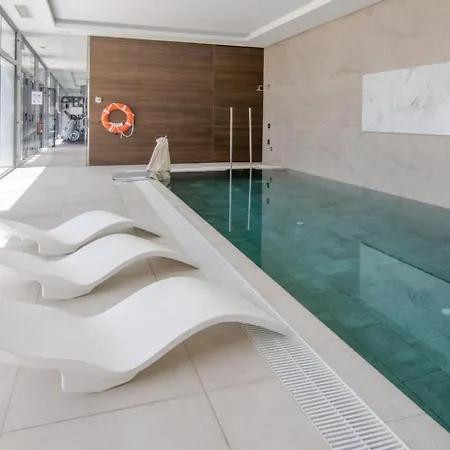 Cah - Large Terrace, Indoor Pool And Gym