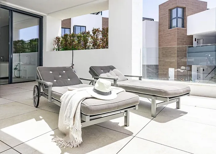 Apartmán Cah - Large Terrace Indoor Pool And Gym *