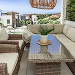 Cah - Large Terrace Indoor Pool And Gym Apartment Marbella