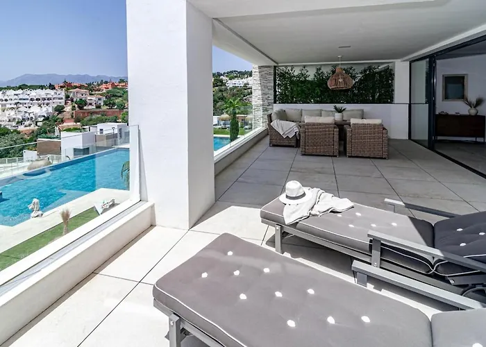 Cah - Large Terrace Indoor Pool And Gym Daire *