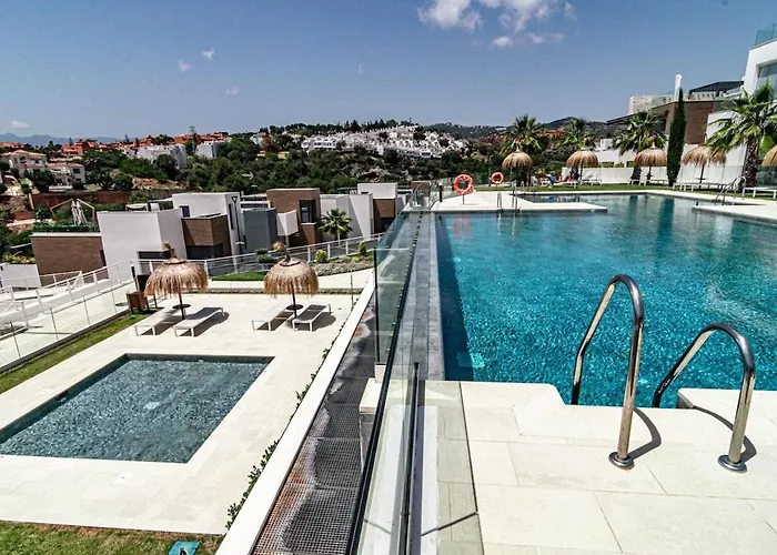 Cah - Large Terrace Indoor Pool And Gym Daire *